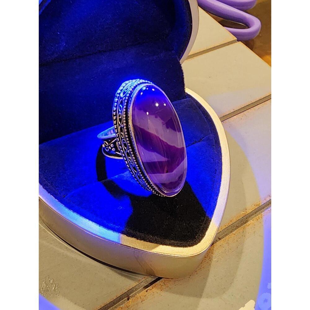 Size 8- 925 silver ring - purple striped agate - Picture 7 of 12